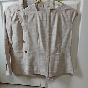 ANN TAYLOR BELTED ENVELOPE TOP WITH PEPLUM, 0P, WORN ONCE, EUC